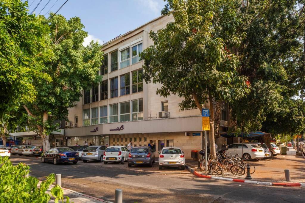 Big Apartment Next To Gordon Beach Plus Free Parking テル・アビブ エクステリア 写真